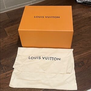 Louis Vuitton Vibrant Orange Box with dust bag